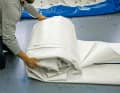 Finally, roll up to save space, wrap the Zeiser around it and pack. The cloths must be dry before packing
