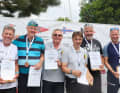 Jens Olbrysch et Norbert Schmidt (au centre) ont fêté leur victoire à l'IDM des Dyas.