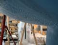 Comme si elles venaient d'être lavées, les variations de température peuvent aussi provoquer beaucoup de condensation dans le hall
