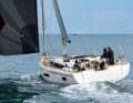 Beautiful chine: The particularly pronounced aft chine edges create a lot of volume in the rear cabins and provide more stability when leaning