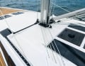 Die Selbstwendefock ist Standard, die Genuaschienen mit Bolzenarretierung sind optional