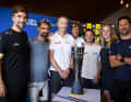 Die "Ocean's Seven": alle sieben Skipper fürs Ocean Race Europe und die Trophäe.