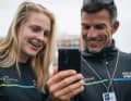 "Holcim-PRB"-Skipperin Rosalin Kuiper und Teammanager Seb Col beim Neustart ins Ocean Race Europe in Portsmouth.