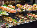 Edel-Schnittchen: Die legendären Smørrebrøds gibt es in den „Torvehallerne“ in zig Variationen