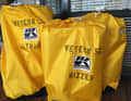 Bagged goods: classic form of sail bag. Clear labelling is essential
