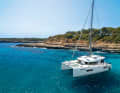 A cat anchors in a bay off Mallorca. The rooster-pot is important here. Tip no. 6 explains how best to use it
