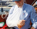 The use of the triangular sling is recommended for arm and rib injuries