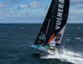 Because the leading Briton Sam Goodchild in particular is threatening to get away from him in the direction of the Cape of Good Hope