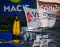Hier hat er es geschafft: Charlie Dalin ist als Sieger der 10. Vendée Globe am Ziel seiner Träume und Arbeit.