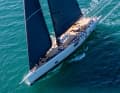 Wallywind 110: Das 33,42 Meter lange Schwesterschiff von „Galma“ wird Ende August an der Costa Smeralda vorgestellt. Den Bau begann Wally ebenfalls spekulativ.