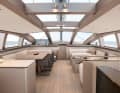 Il luminoso salone di coperta di "Magic". Burgess Yachts mette in vendita lo sloop di 44 metri di lunghezza.