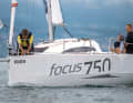 Focus 750: la piccola cruiser sportiva polacca riceve nuovi interni per viaggiare con la famiglia