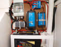Clear and safe: the chargers are wired directly. Additional consumers can be operated via two earthed sockets