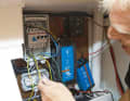 ... the usual colour coding of phase and neutral conductor. The professional takes care of the wiring in the small distribution board. This ensures that everything is connected correctly