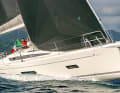A clear identity: the angled hull windows are the trademark of Italia Yachts - and so is the sportiness
