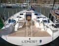 The round, very flat frame at the stern stands for a modern, efficient hull design