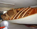 A space 2.20 metres high, four metres wide and eight metres long is sufficient for the hull construction