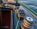 Halyards, trim lines and the jib sheet are operated at the front on the coachroof