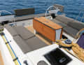 The cockpit makes the Dufour the best seat in its class. In the "Ocean" version, all the sheets are led to the front of the wheels