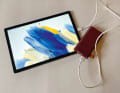 Un powerbank recharge la tablette sans problème