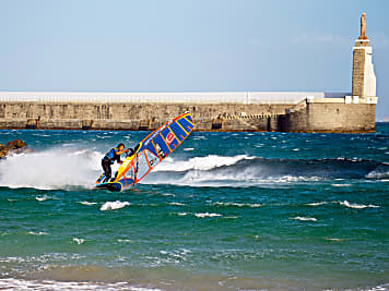 Windsurfen in Tarifa - die besten Spots im Überblick