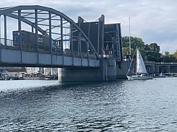 Öffnung verschoben – die Christian-X.- Brücke bleibt weiterhin dicht