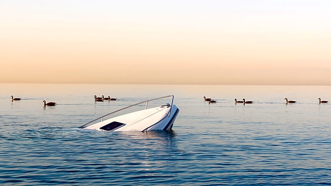 Versicherungen für Boote: unser Online-Service - Bootsversicherungen: Das müssen Motorbootfahrer wissen