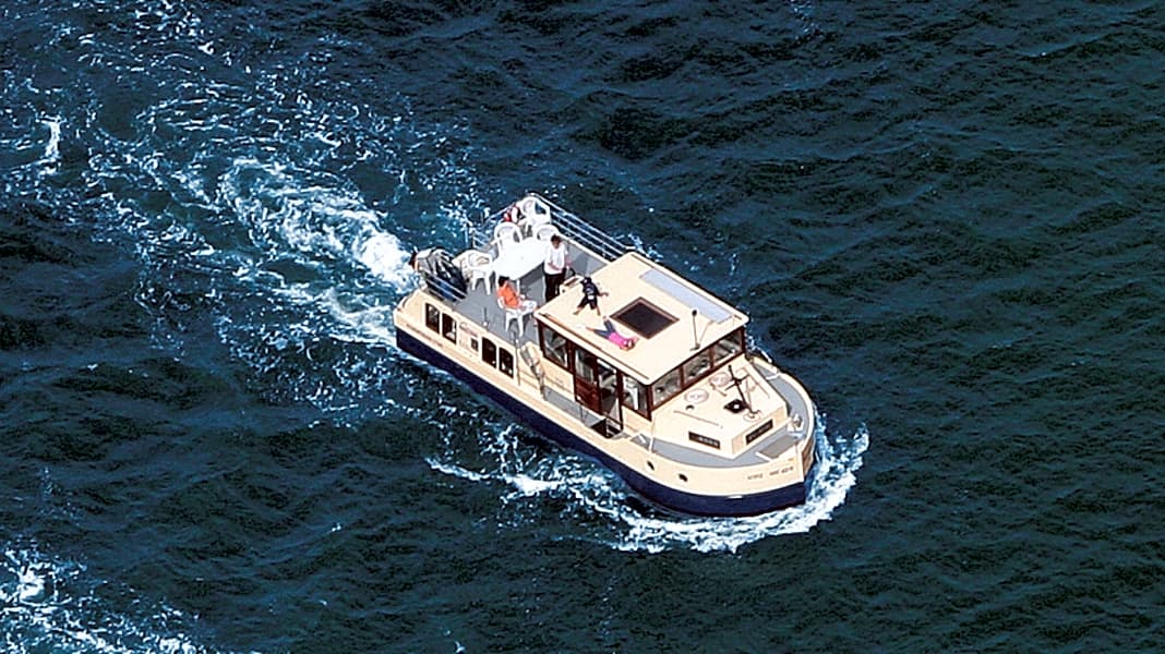 Charterboot: Besatzung „biegt falsch ab“