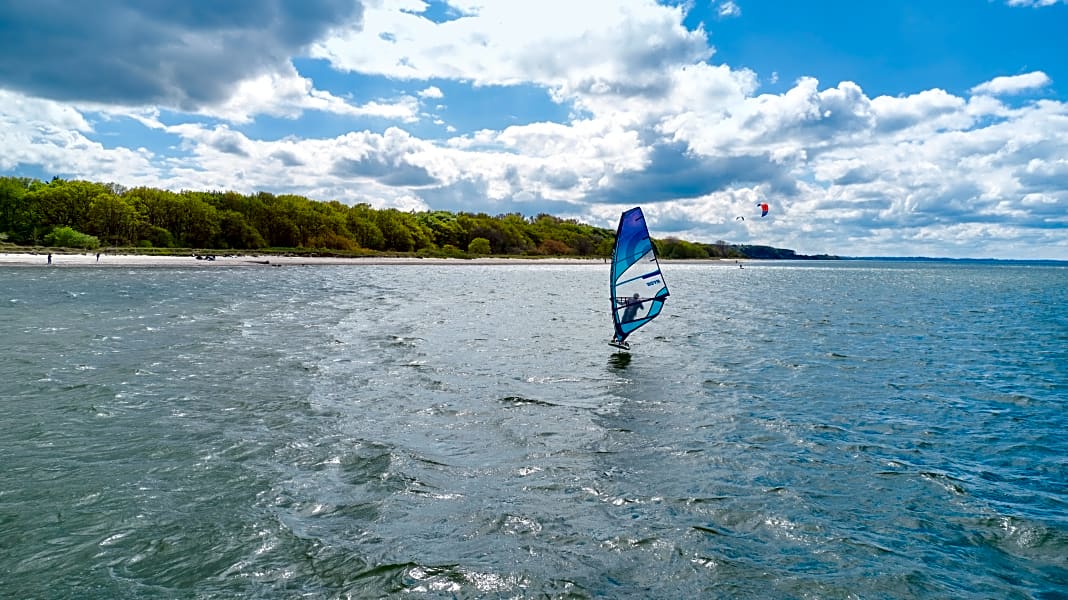 Eckernförder Bucht – die besten Windsurf-Spots im Überblick