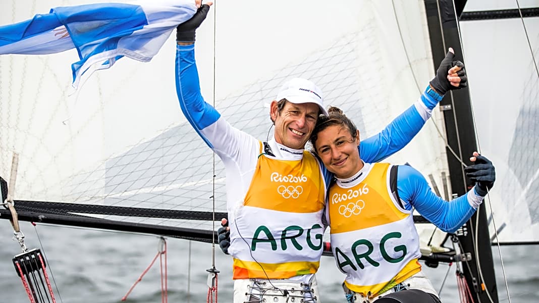 Olympiasegler sind beliebte Flaggenträger: Zwölf Segel-Olympioniken eröffnen die Spiele für ihr Land