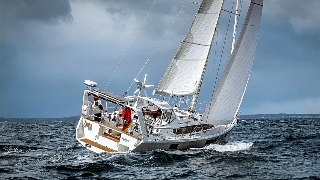 YACHTTest Ovni 450 französische AluminiumYacht für lange Törns YACHT