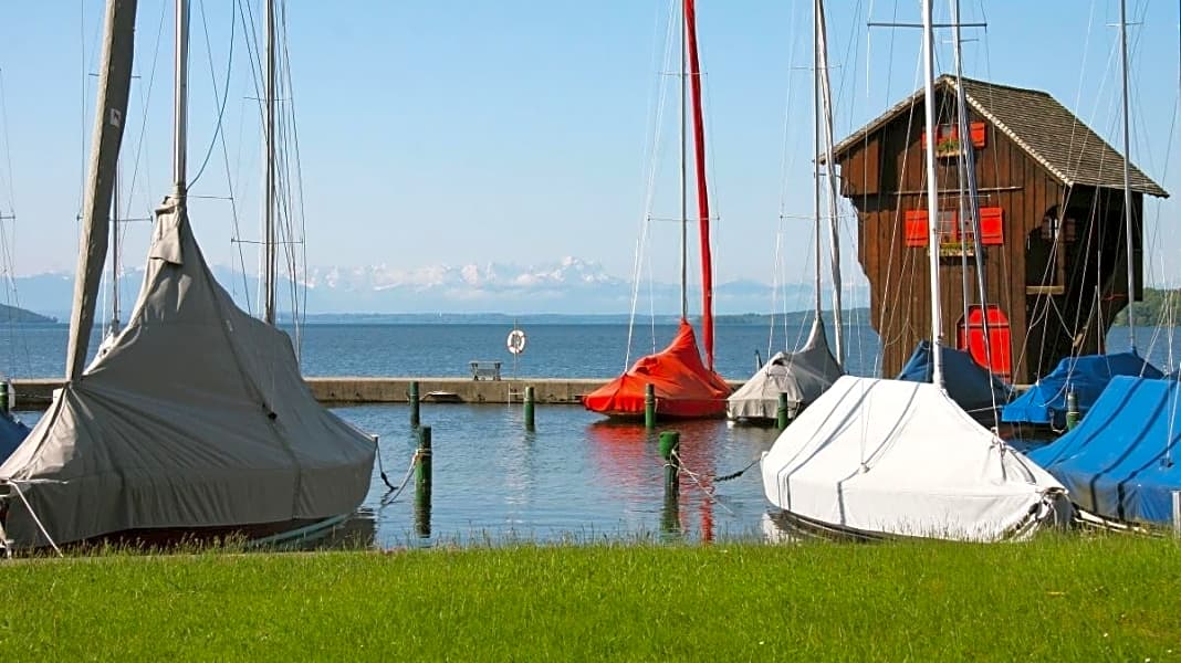 Sonnenschutz: So schützen Sie Ihr Boot vor der Sonne