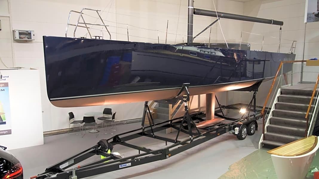 Das besondere Boot: Blank-Design "Alpha Tauri": trailerbarer Performance-Cruiser