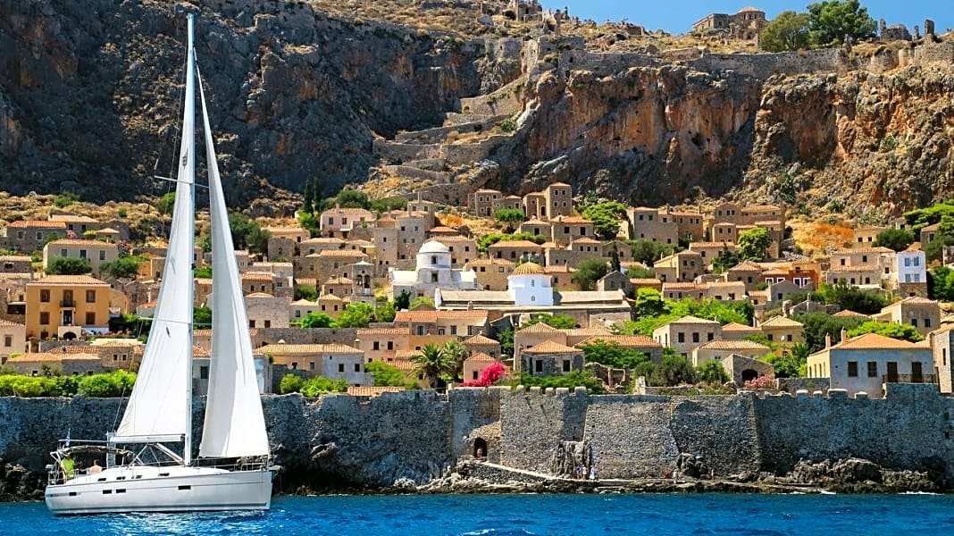 Revier-Info: Yachtcharter Griechenland: Saronischer und Argolischer Golf
