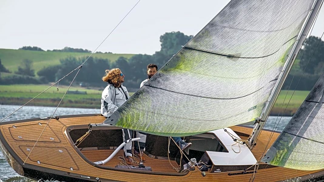 Das besondere Boot: Nachhaltiger Bootsbau: Daysailer Flax 27 aus Flachsfasern