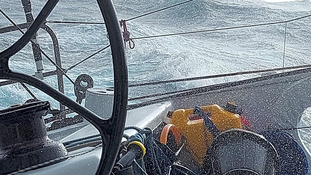 Neuer Rekord für eine alte Imoca mit Berliner Co-Skipper: Auf "Rosalba" in zwölf Tagen von Bermuda nach Plymouth