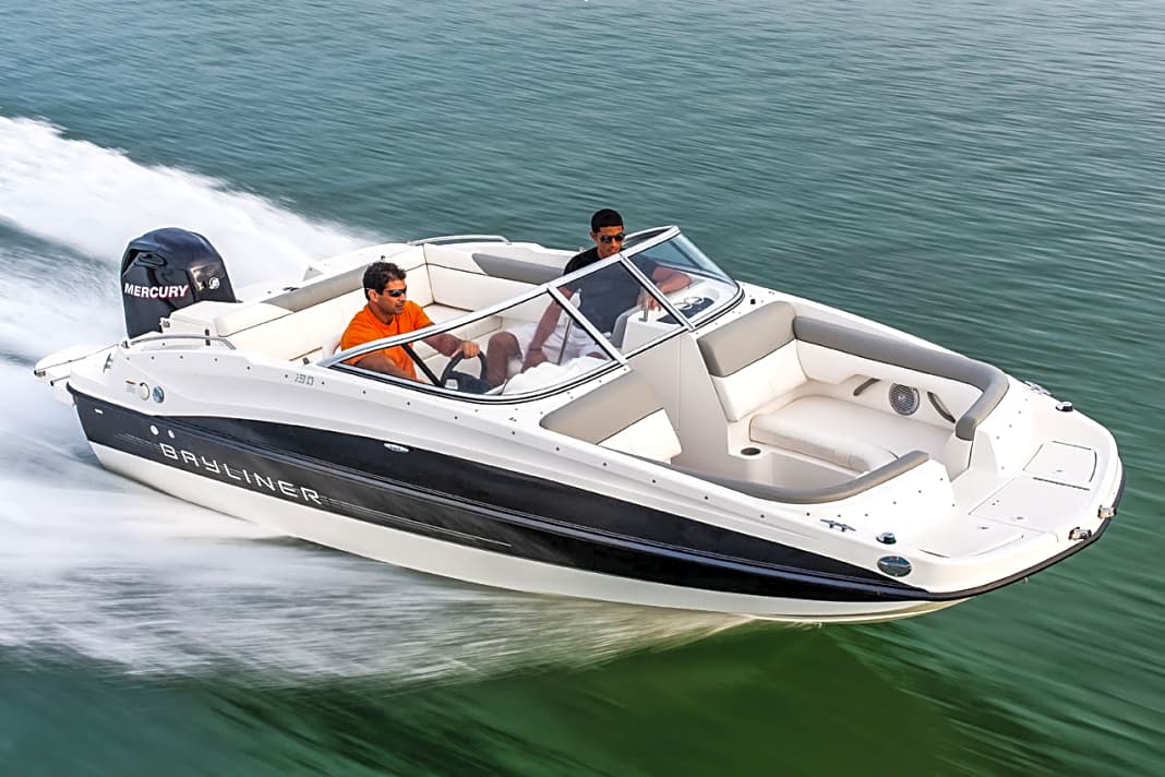 Bayliner 190 Deck Boat BOOTE