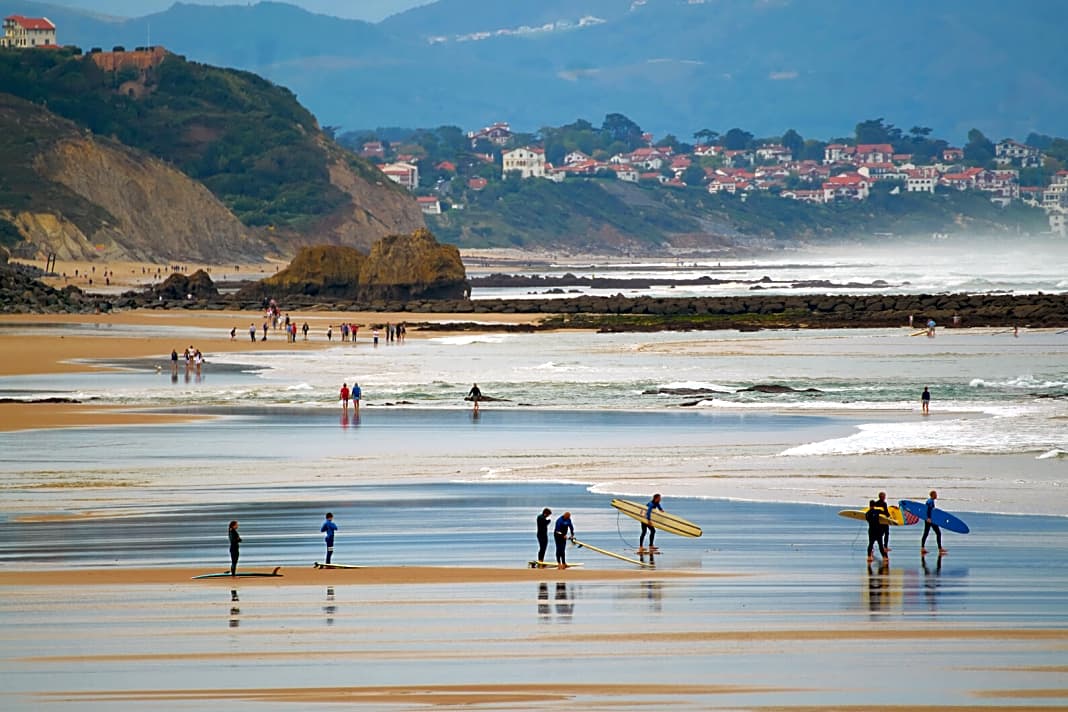 Am Cote Basque in Biarritz ist man mit SUP gut aufgehoben.