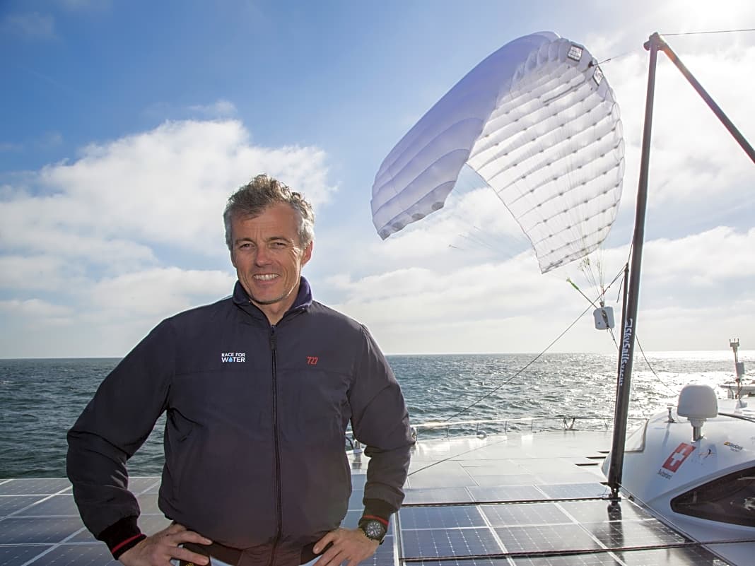 Drachen-gesteuert: Die 35-Meter-"Race for Water" segelte mit Kapitän Pascal Morizot per SkySails-Kiteantrieb nach Bermuda.