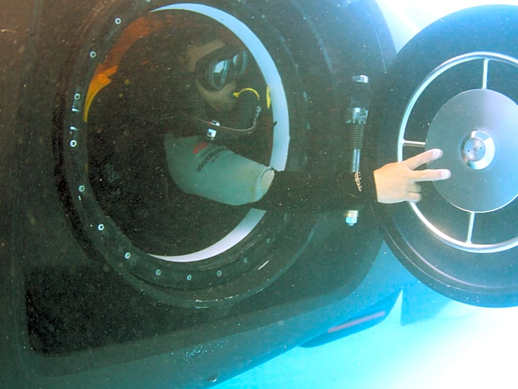 Diver-Lockout VAS Submarine