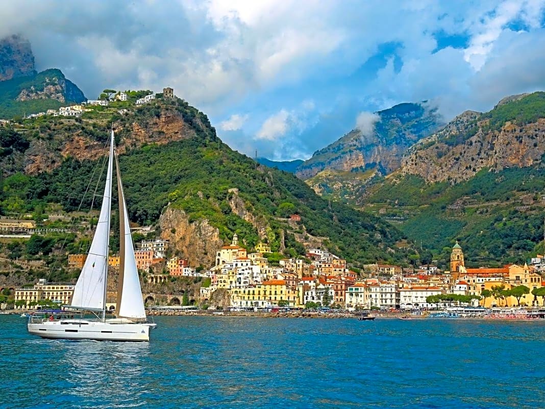 Yachtcharter Italien: Golf von Neapel und Amalfiküste