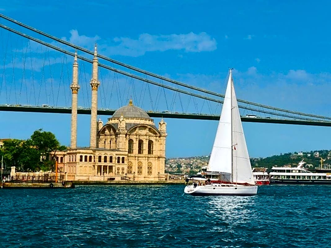 Auf eigenem Kiel nach Istanbul