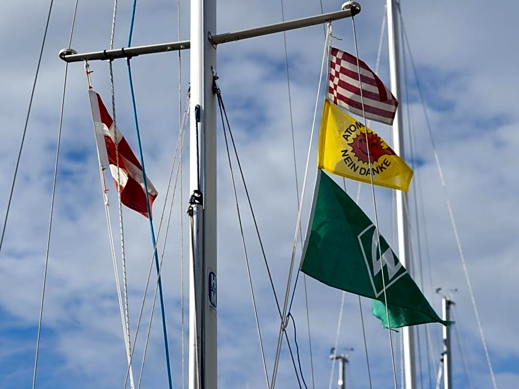 Wissen für Skipper: Yachtgebräuche und Flaggenführung