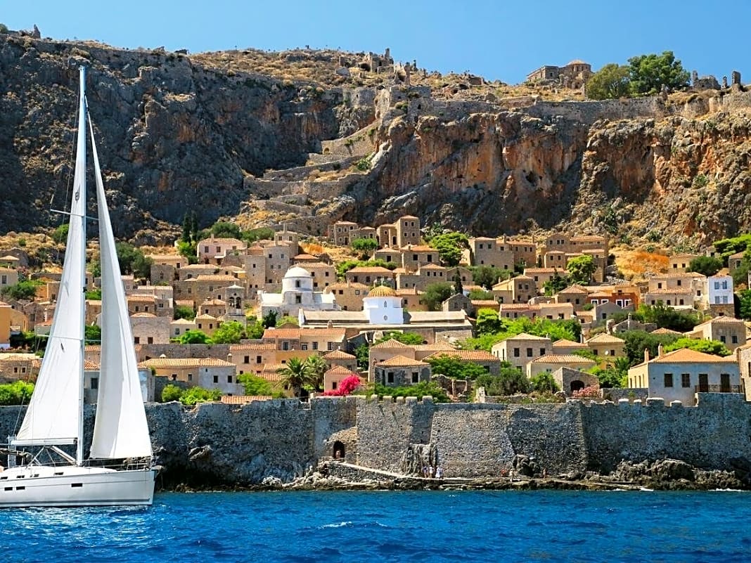 Yachtcharter Griechenland: Saronischer und Argolischer Golf