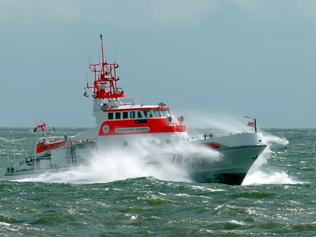 Strandung in der Nordsee: dramatische Rettung zweier Segler