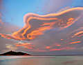 Manchmal stapeln sich die klassischen Föhnwolken übereinander und sorgen für einzigartige Formationen am Himmel. 