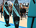 Die Wave-, Freestyle- und Freeride-Boards sollen unter 2000 Euro zu haben sein.