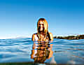 Waterwoman: Die gebürtige Kanadierin Shawna Cropas ist nur schwer aus dem Wasser zu kriegen. Kein Wunder, dass sie sich Maui als Zuhause ausgesucht hat. 