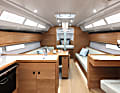 Schöner wohnen. Salona Yachts will mit hellen Hölzern, mehr Fensterflächen und weniger Einbauten ein helles, offenes Wohnambiete schaffen