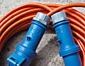 Robuste Leitung: Als Landstromkabel hat sich abrieb-, reiß- und schnittfest PUR-Kabel bewährt. Es sollte einen Querschnitt von 2,5 Quadratmillimetern haben
